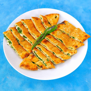 Ispanaklı Kaşalı Pide | 170,00